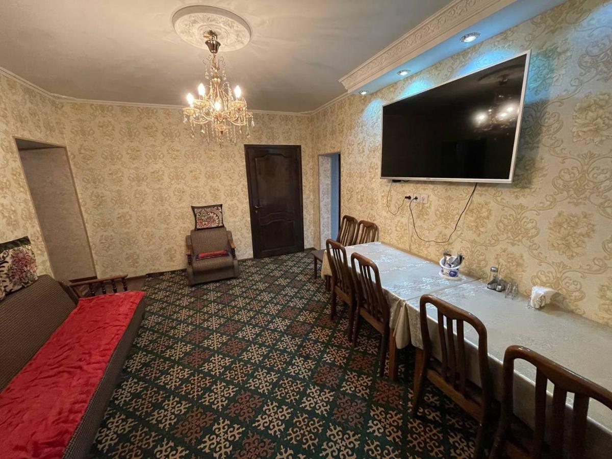 Guest House Eles Каракол Екстериор снимка